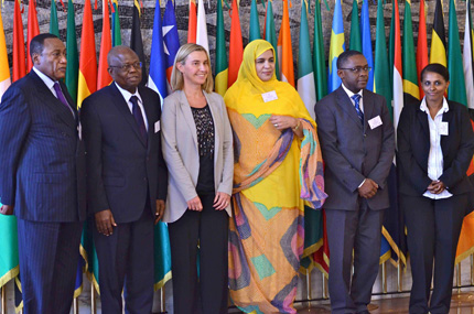 From left to right: H.E. Mamadou Kamara Dékamo, Professor Jean-Pierre Ezin, MInister Federica Mogherini, ambassador Marièm Aouffa, TWAS Executive Director Romain Murenzi and icipe's director Segenet Kelemu