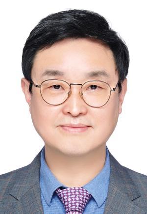 郭子建证件照1.jpg